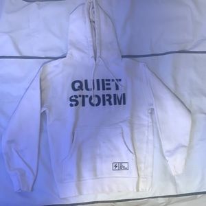 Quiet Storm : the calm before the storm Hoodie size s